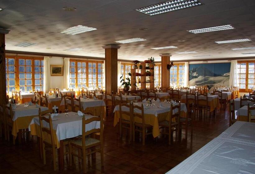 فندق Hostal La Cabanya