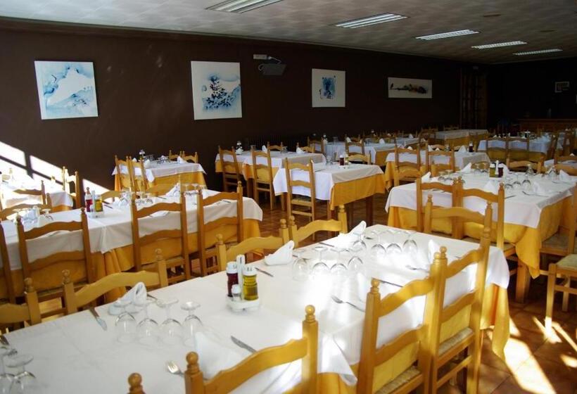 فندق Hostal La Cabanya