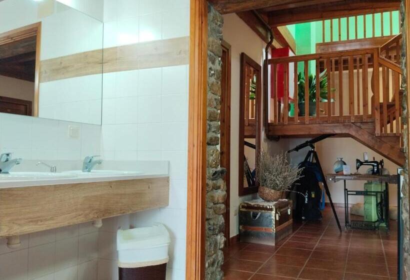 هتل La Borda De Ritort