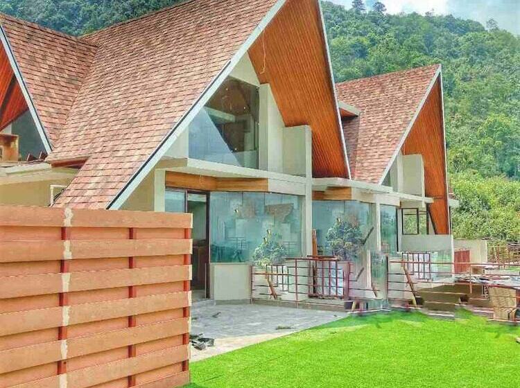 هتل Mystic Mountain