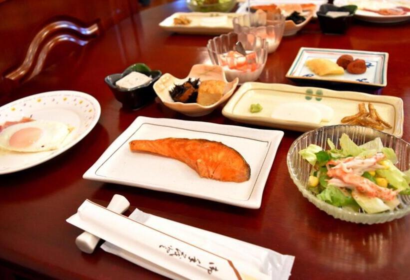 בית מלון כפרי Shiga Swiss Inn