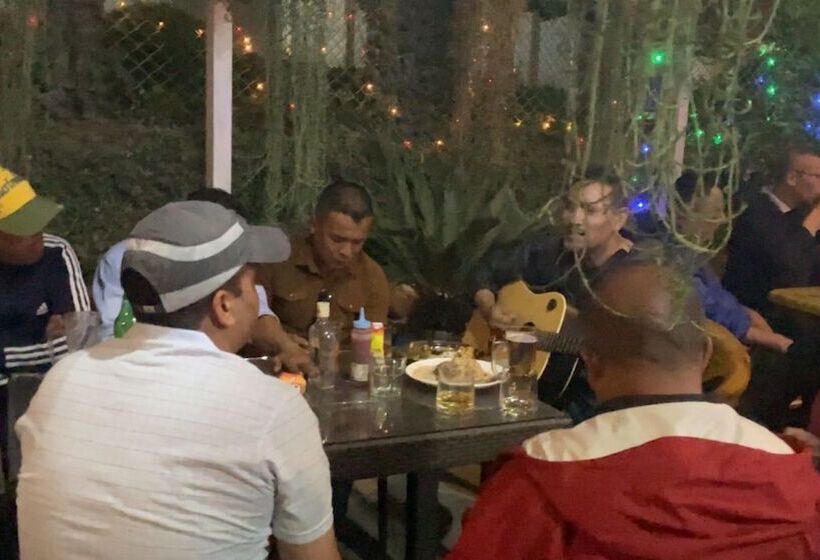 هتل Sudha's Garden Home