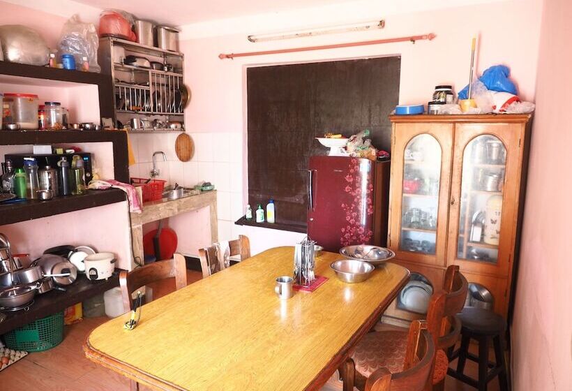 هتل Sudha's Garden Home