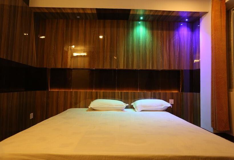 هتل Sudha's Garden Home