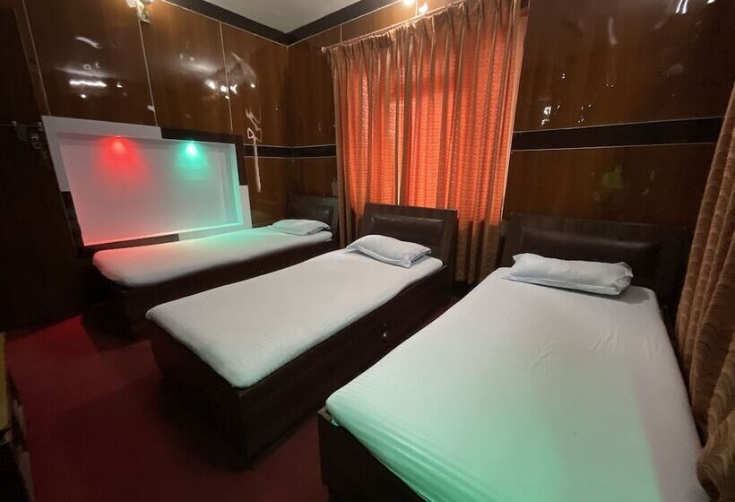 هتل Sudha's Garden Home