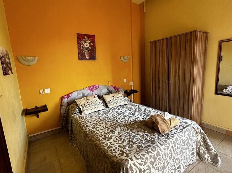 هتل Sun & Earth Villa