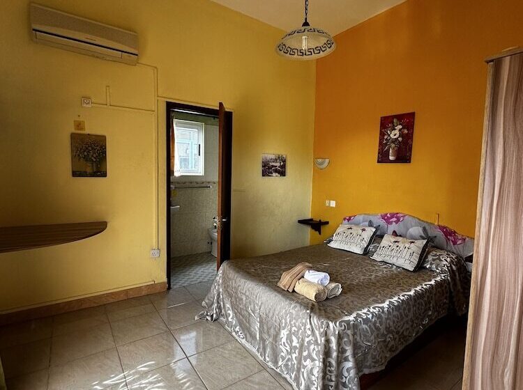 هتل Sun & Earth Villa