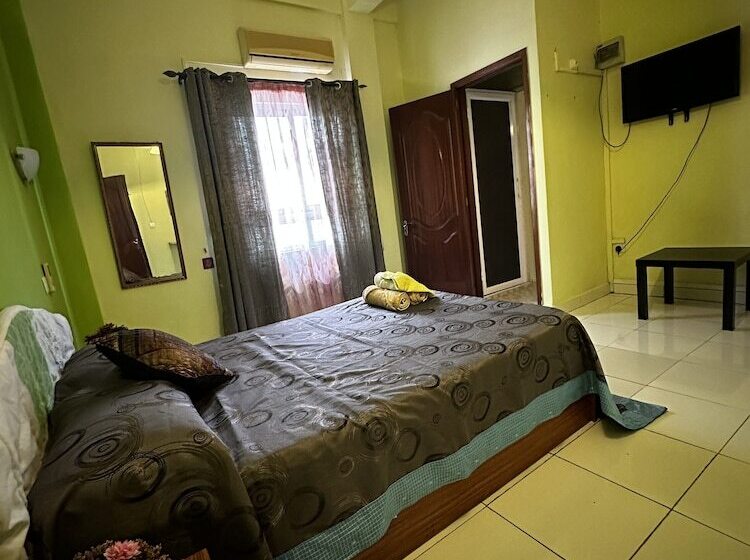 هتل Sun & Earth Villa