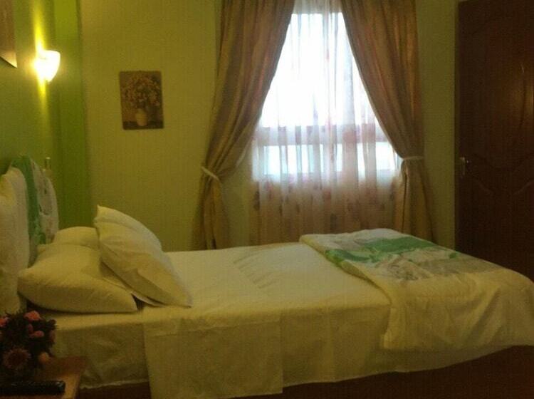 هتل Sun & Earth Villa