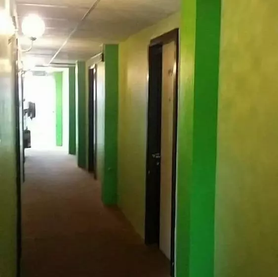 هتل The Garden Inn