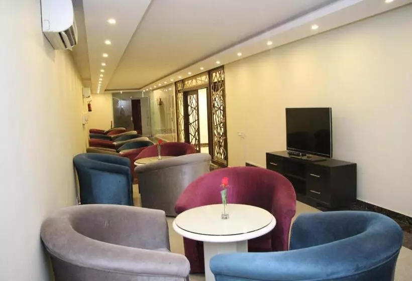 Hotelli Al Muhaidb Residence Al Dowally