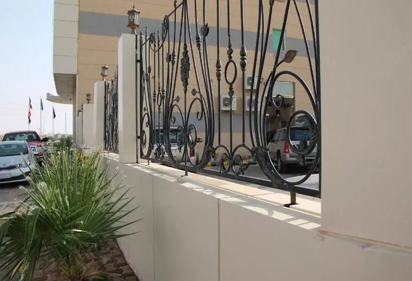 Hotelli Al Muhaidb Residence Al Dowally