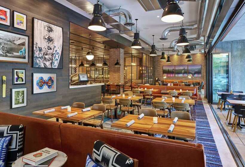 호텔 Canopy By Hilton Portland Pearl District