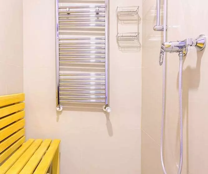 ホテル Christina Plus