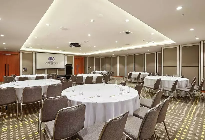ホテル Doubletree By Hilton Perth Northbridge