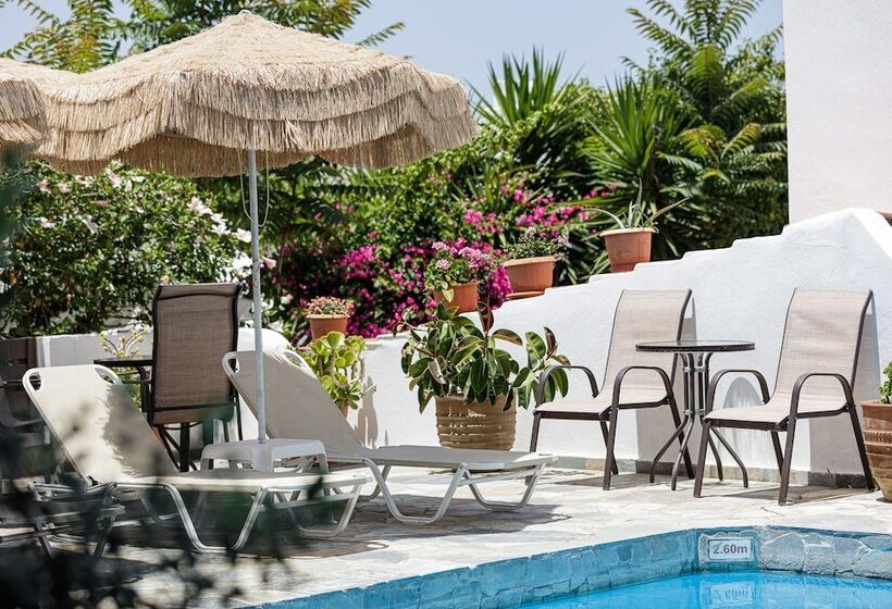 فندق Kasteli Studios & Apartments