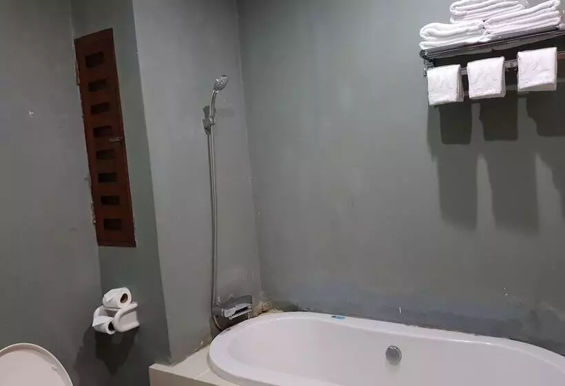 هتل Max Nay Pyi Taw