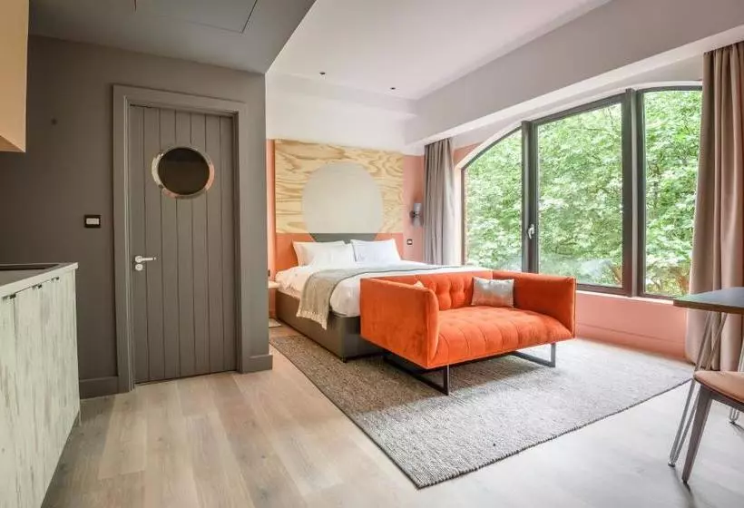 ホテル Room2 Southampton Hometel