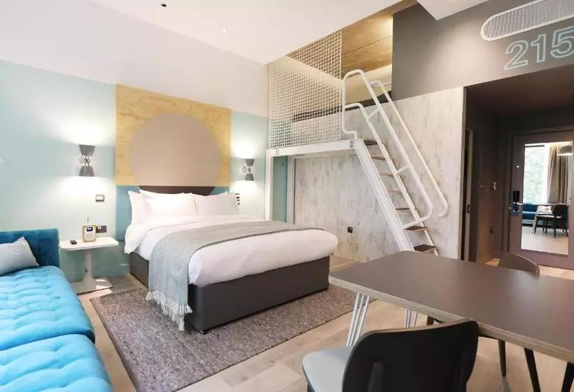 ホテル Room2 Southampton Hometel