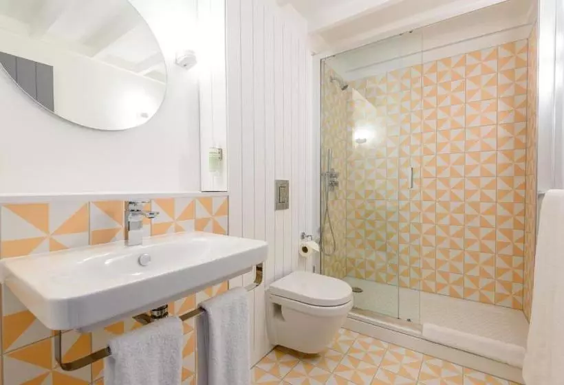 ホテル Room2 Southampton Hometel