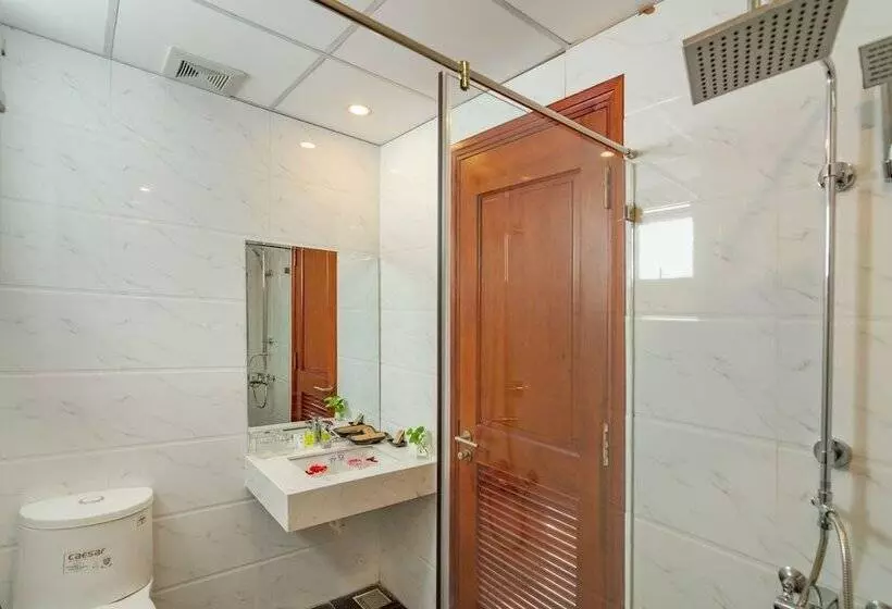 Salamander Apartment