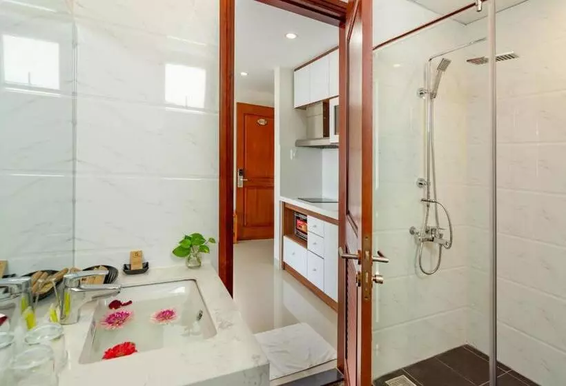 Salamander Apartment