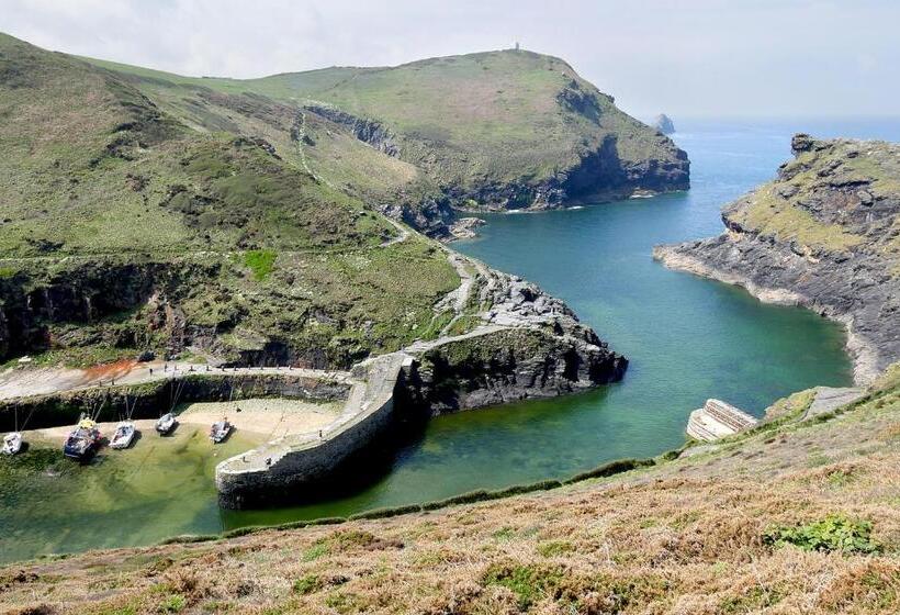 Bed and Breakfast Caroe Farm House