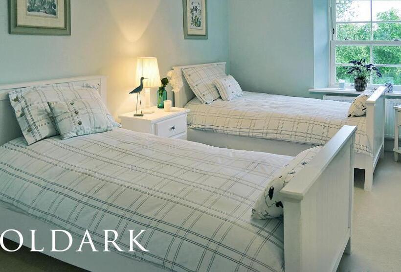 Bed and Breakfast Caroe Farm House