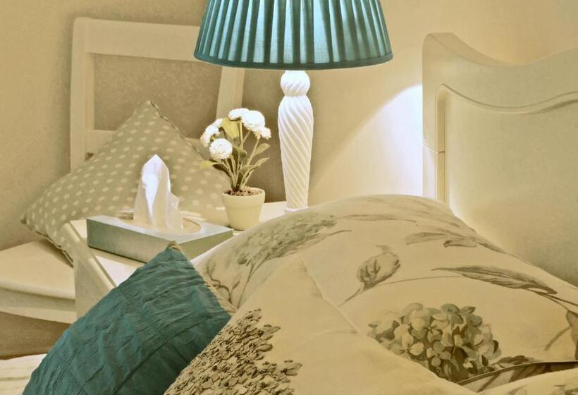 Bed and Breakfast Caroe Farm House