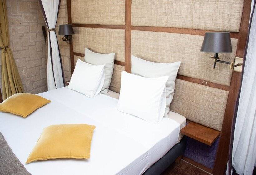 تختخواب و صبحانه Demeure Des Huiles Précieuses