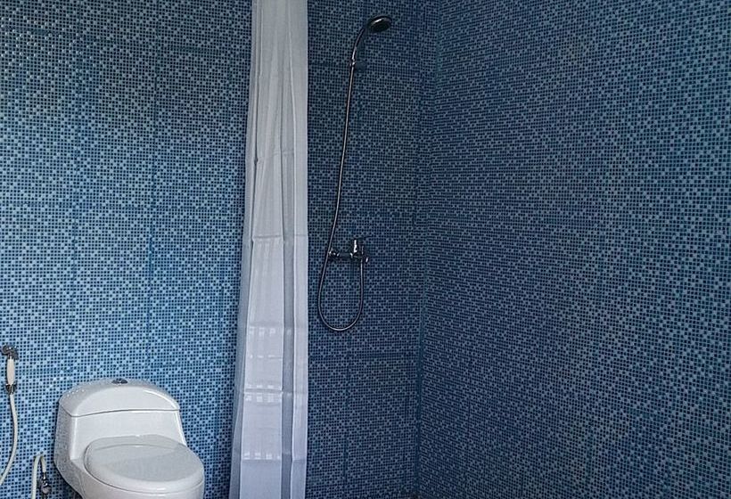 Bed and Breakfast Winaposa Villas And Warung Pudak