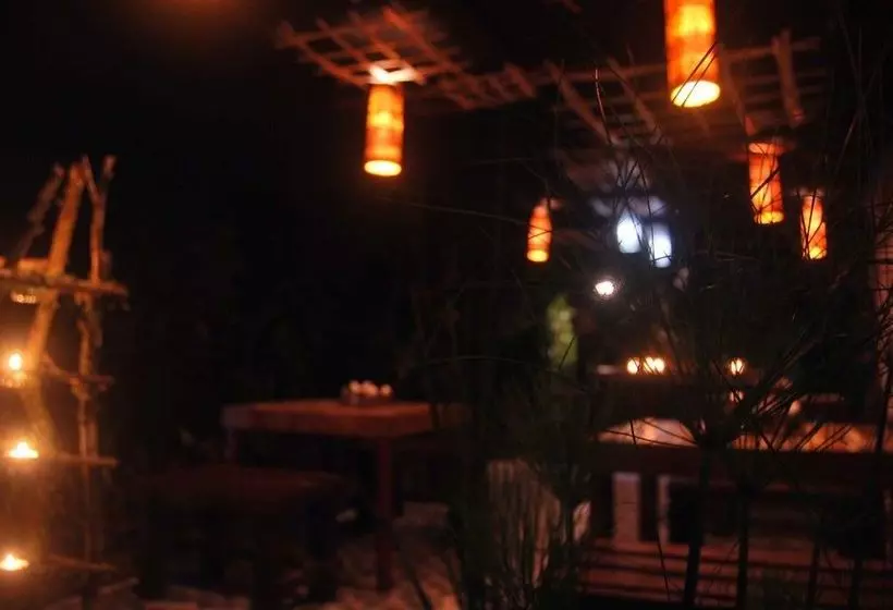 تختخواب و صبحانه Winaposa Villas And Warung Pudak