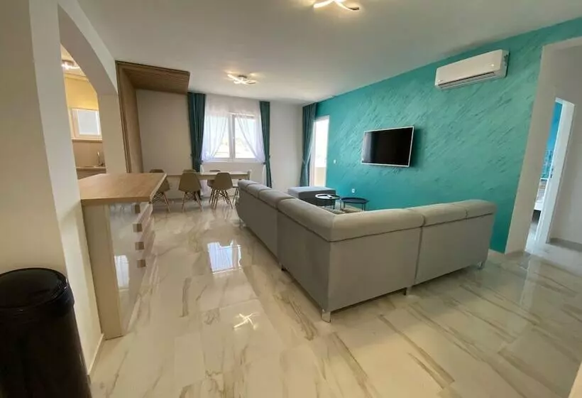 B&t Apartments