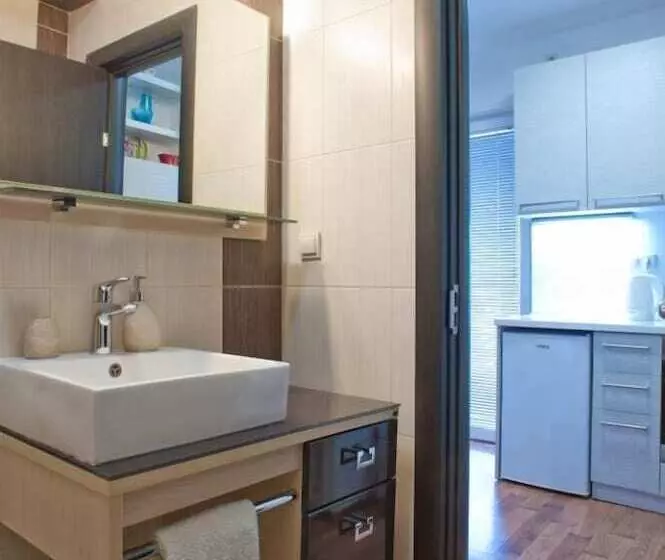 B&t Apartments