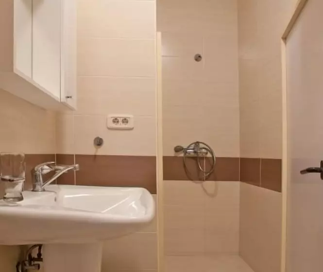 B&t Apartments