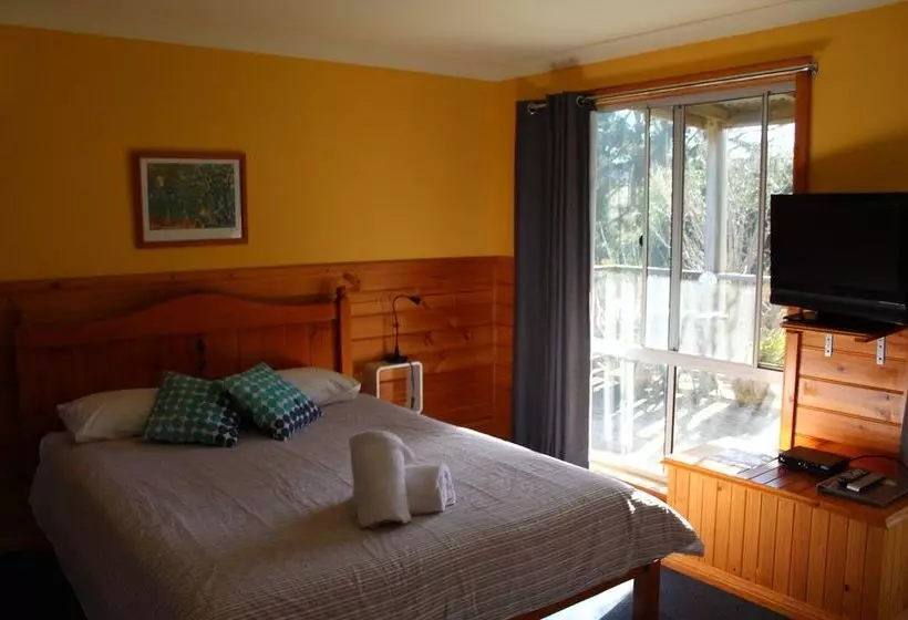 Clifton Beach Lodge