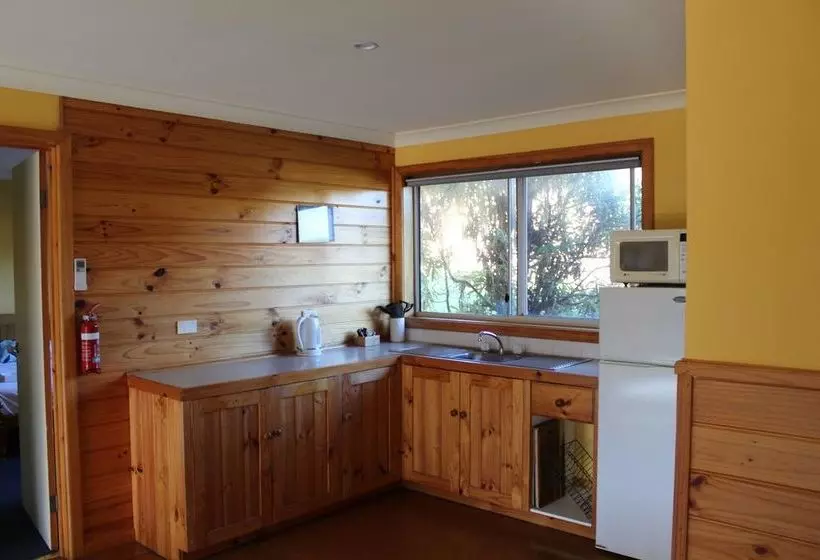 Clifton Beach Lodge