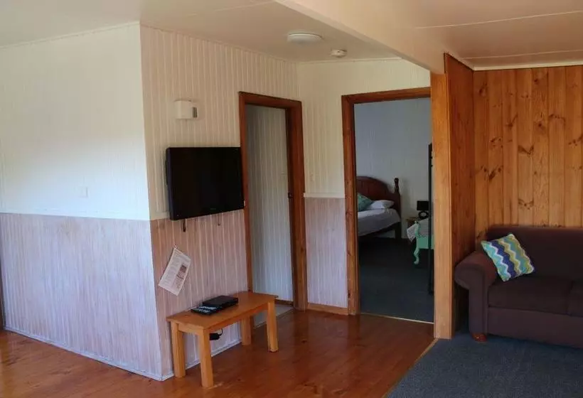 Clifton Beach Lodge