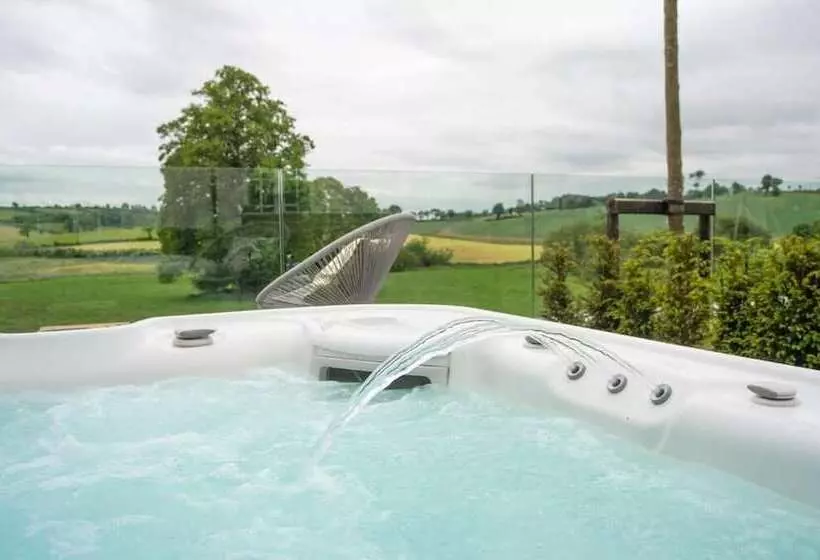 Coach House Boutique B&b