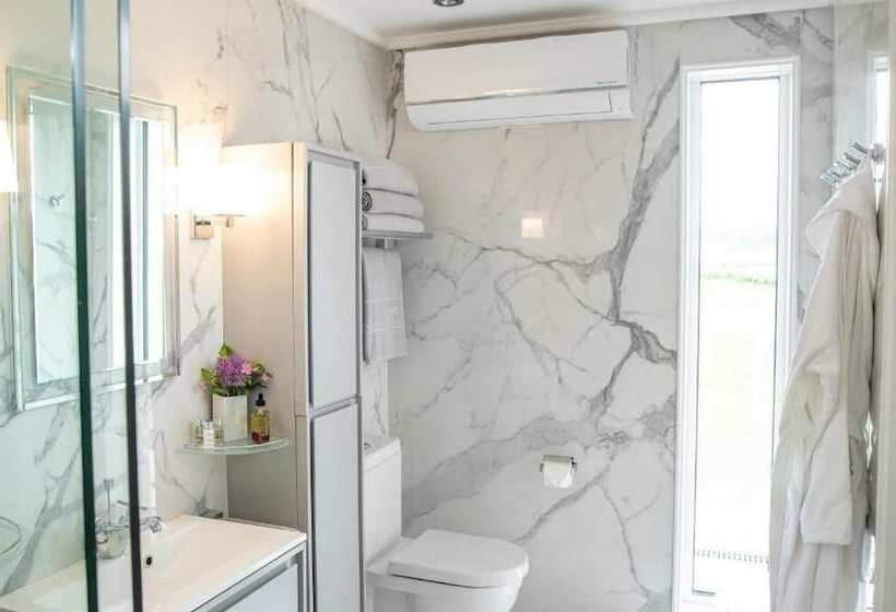 Coach House Boutique B&b