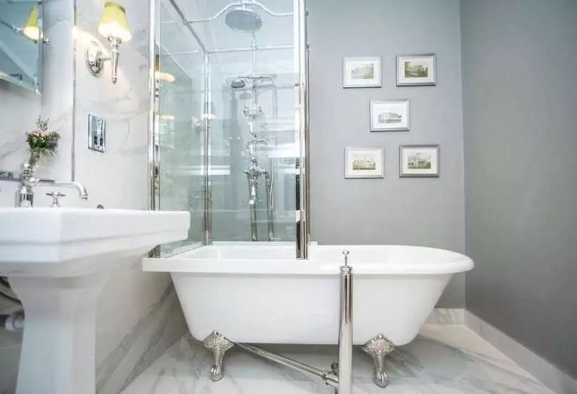 Coach House Boutique B&b