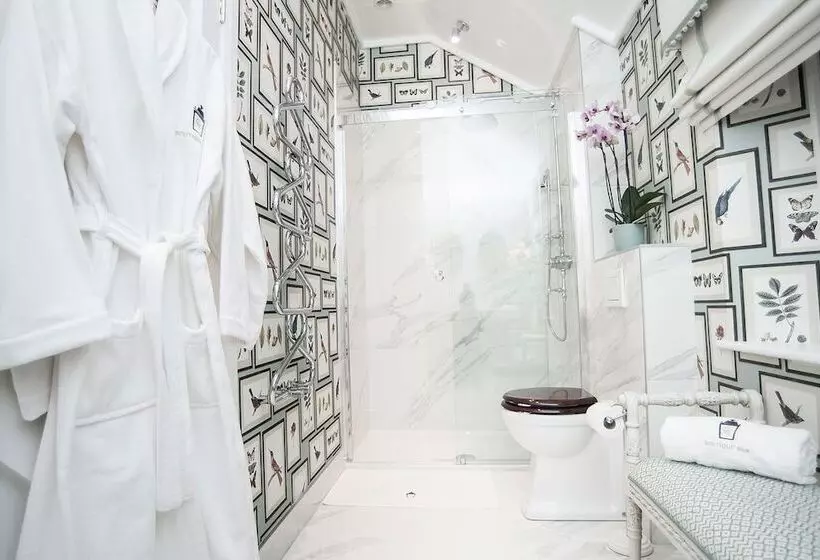 Coach House Boutique B&b