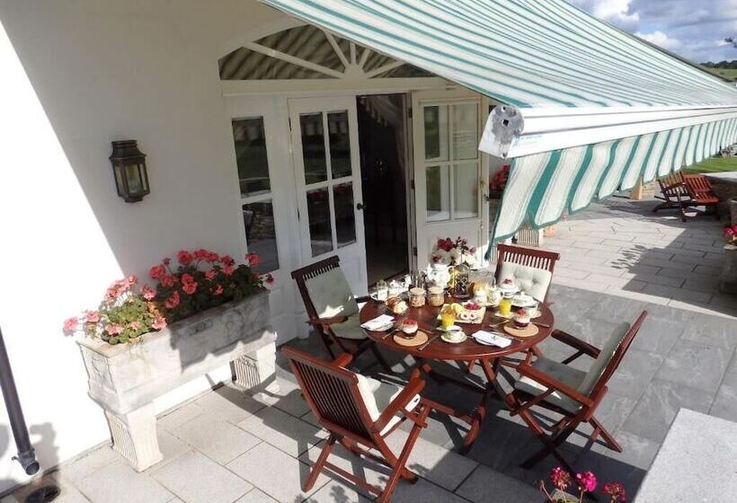 Coach House Boutique B&b