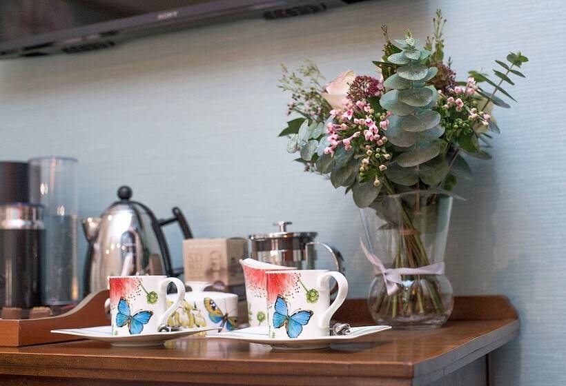 Coach House Boutique B&b