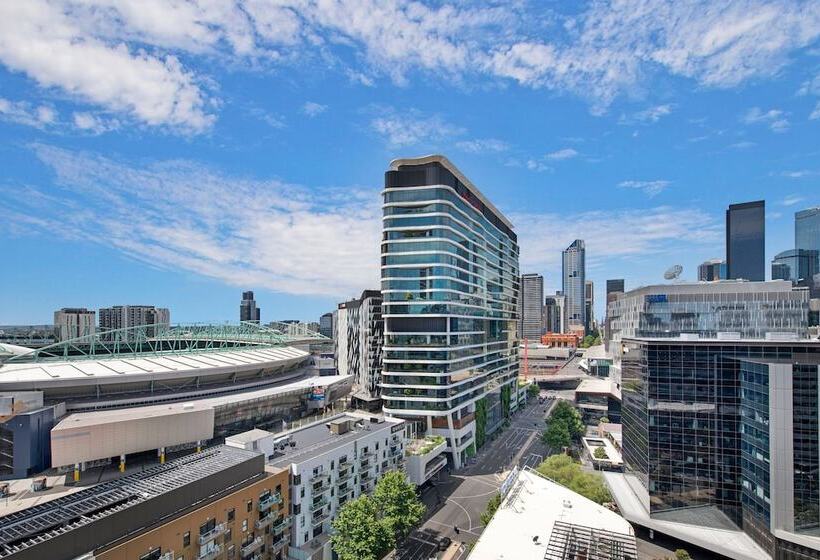 Farina, 1bdr Docklands Apartment