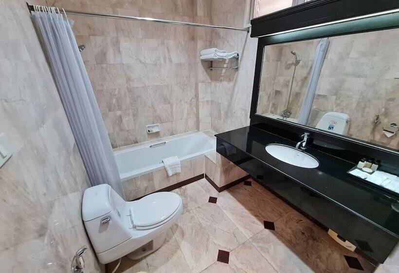 Grand Garden Hotel & Residence