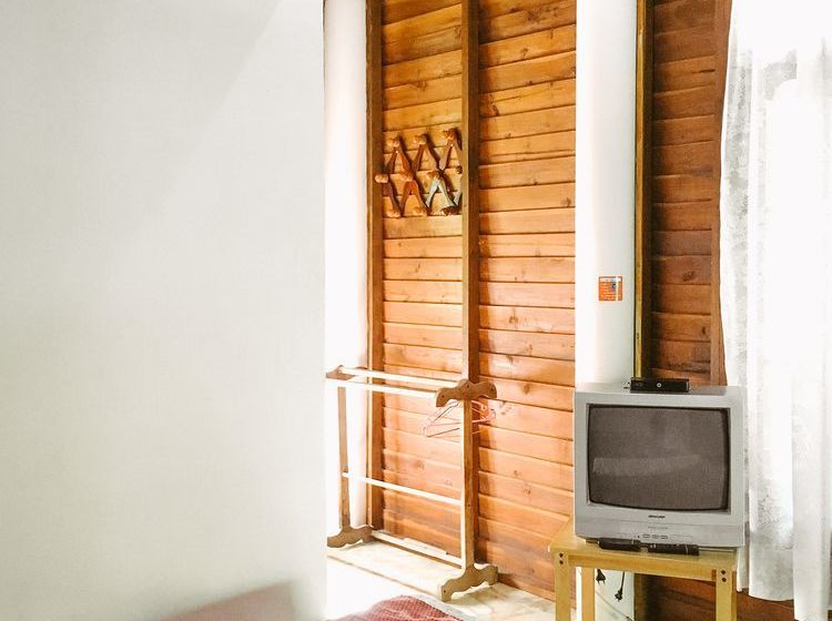 Отель Baan Loylom Suanamphawa