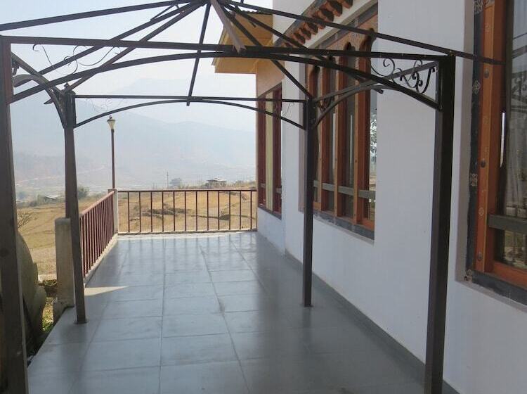 هتل Drubchu Resort