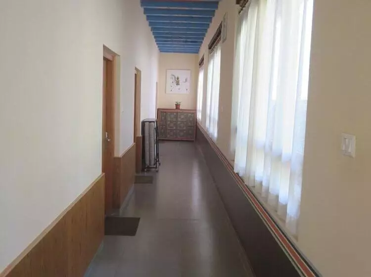 هتل Drubchu Resort