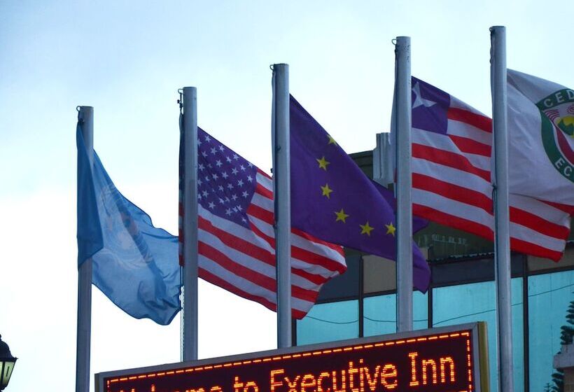 هتل Executive Inn